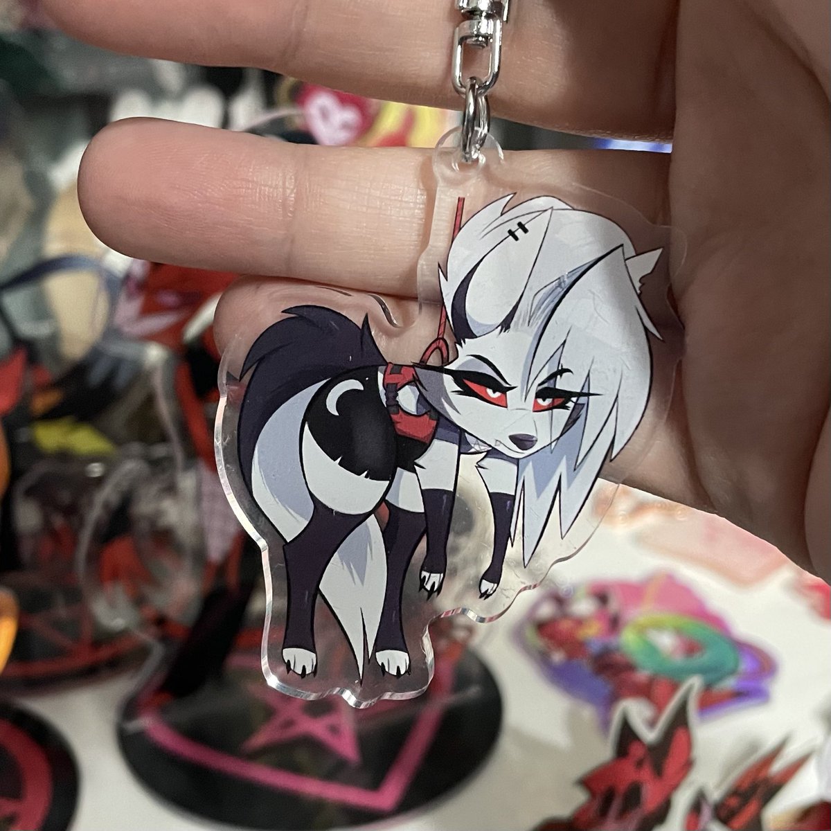 i don’t usually get Loona merch but this was too cute to pass up 😂 thanks <a href="/Crunkerton/">Crunk</a>!! 🖤