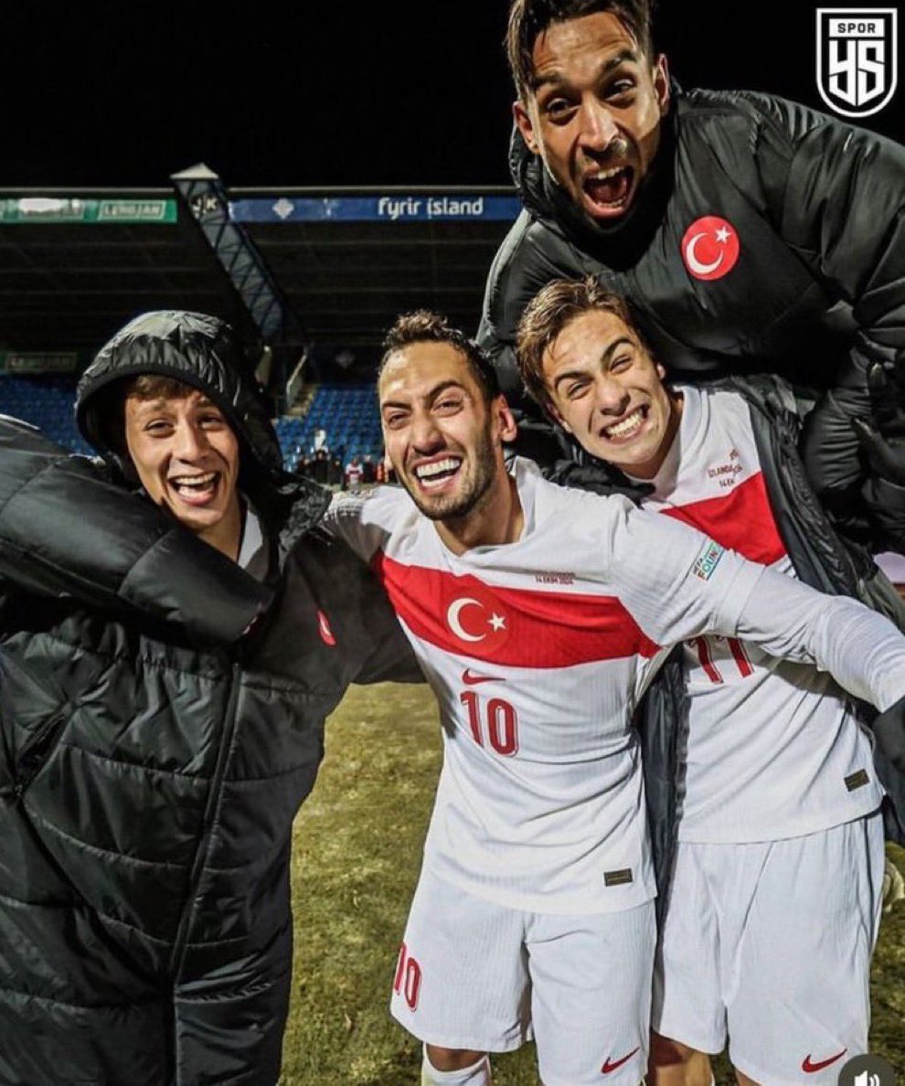 AY CIGLIK ATTIM BU FOTO NEEEEEE