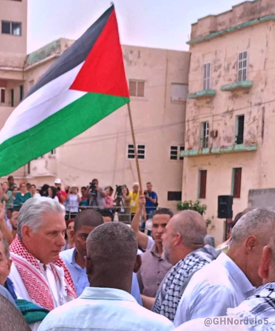 iCuba, con su Presidente <a href="/DiazCanelB/">Miguel Díaz-Canel Bermúdez</a> al frente, jamás le fallará a Palestina! #Cuba #CDRCuba #FreePalestine #CubaPorLaPaz