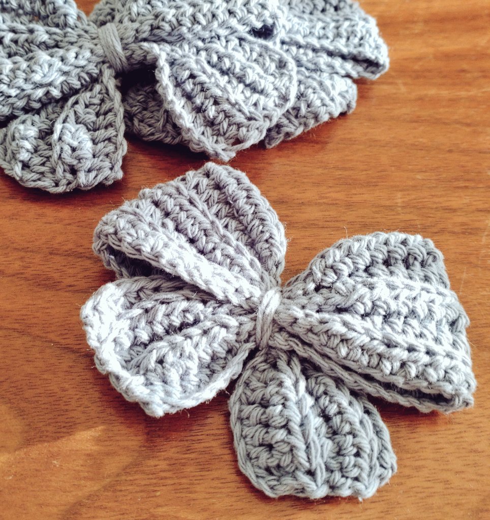 おはようございます☀

かぎ針編みが楽しくて、全てのスキマ時間を費やしています　コーヒーやタバコみたいに中毒性あるな…
今日のお買い物マラソンでは毛糸を買う予定　在庫が増え過ぎないように気をつけねば