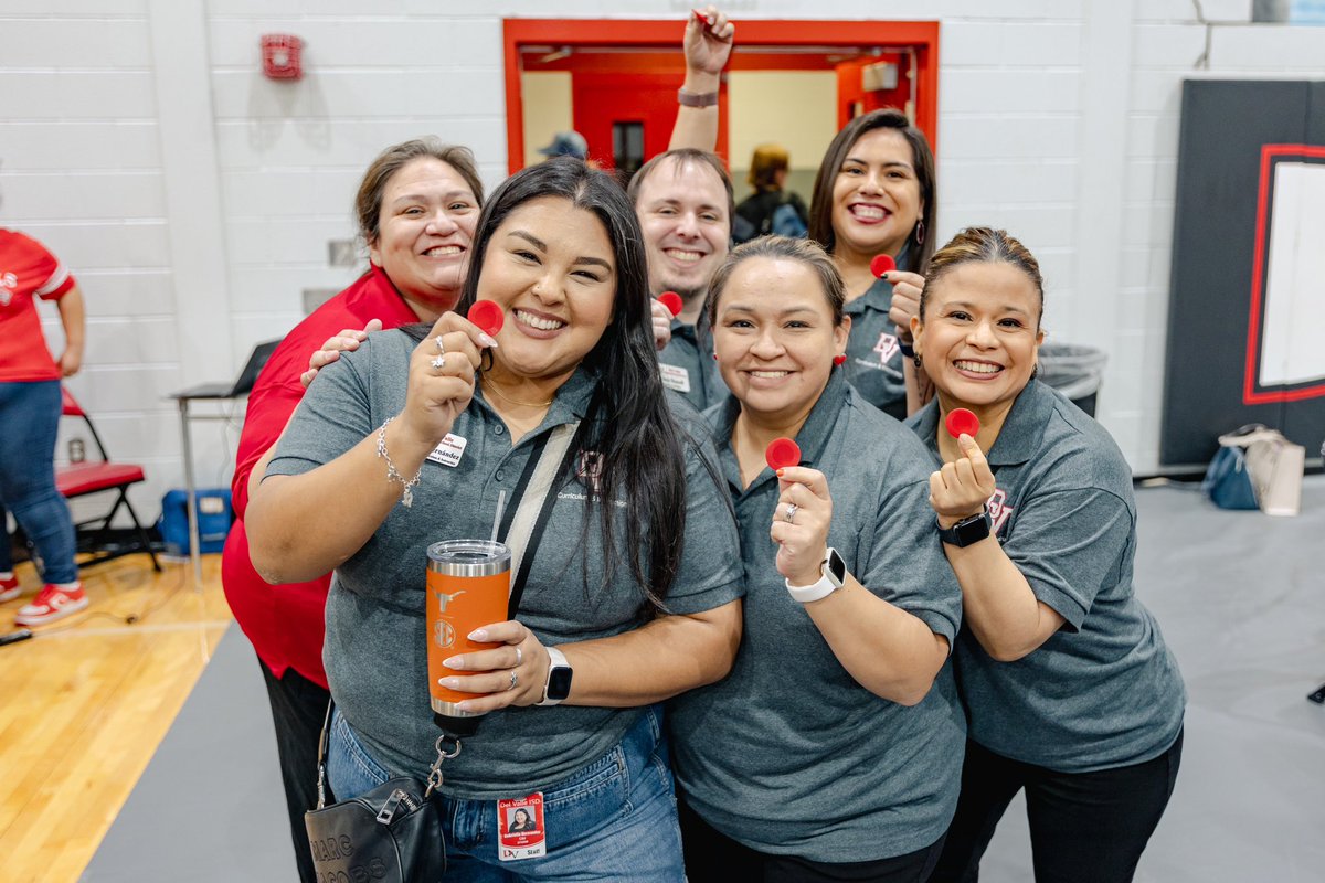 Matthew Gutiérrez, Ed.D. (@drmattgutierrez) on Twitter photo There’s no better way to kick off my first “official” day in <a href="/DelValleISD/">Del Valle ISD</a> than addressing our amazing ISD staff all together in one space— 1,800+ strong. The pure joy in the 1st photo says it all—I’m energized & excited for what’s ahead as we shape the future together! There’s no better way to kick off my first “official” day in <a href="/DelValleISD/">Del Valle ISD</a> than addressing our amazing ISD staff all together in one space— 1,800+ strong. The pure joy in the 1st photo says it all—I’m energized & excited for what’s ahead as we shape the future together!