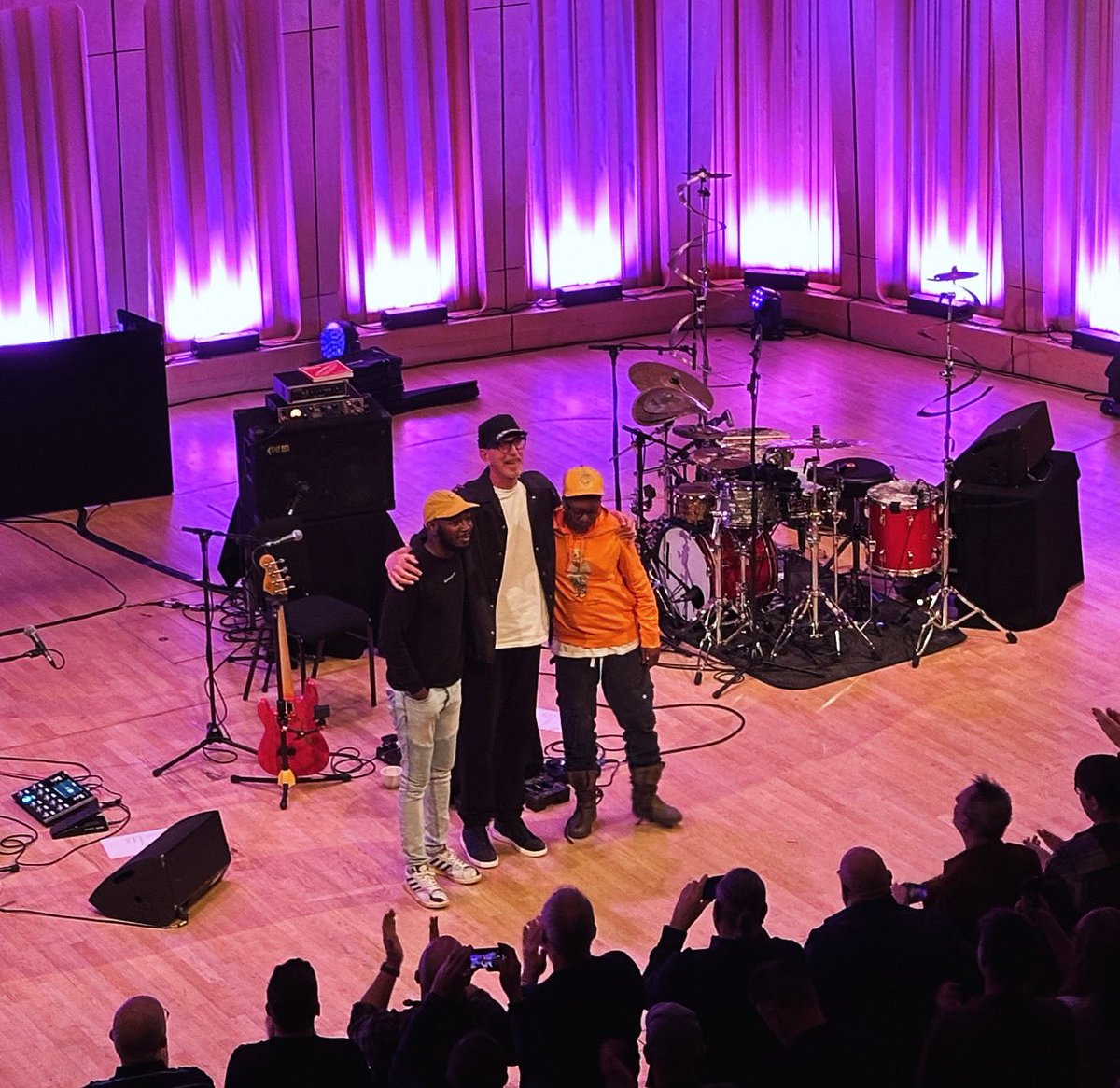 Andrew Bain 💙 (@baindrums) on Twitter photo What a pleasure to have <a href="/pinopalladino__/">Pino Palladino</a> <a href="/RWCMD/">Royal Welsh College of Music & Drama</a> tonight 🎵😎👏 A masterclass from all <a href="/Chrisdaddydave/">Chris Dave</a> <a href="/Sharkey335/">Isaiah Sharkey™</a> ✌️ What a pleasure to have <a href="/pinopalladino__/">Pino Palladino</a> <a href="/RWCMD/">Royal Welsh College of Music & Drama</a> tonight 🎵😎👏 A masterclass from all <a href="/Chrisdaddydave/">Chris Dave</a> <a href="/Sharkey335/">Isaiah Sharkey™</a> ✌️
