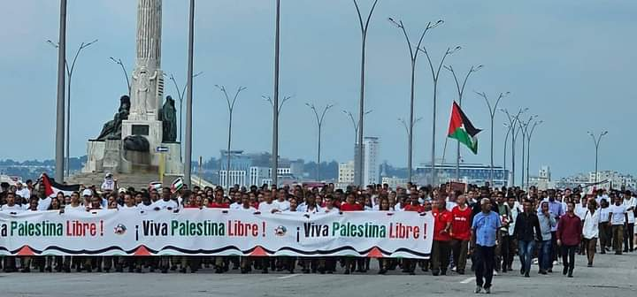 AMPPCHabana's tweet photo. Nos convocó la paz.
Tarde de apoyo a #PalestinaLibreYa 
#PalestinaNoEstáSola 
#CubaPorLaPaz https://t.co/1Op2Wtk1rY