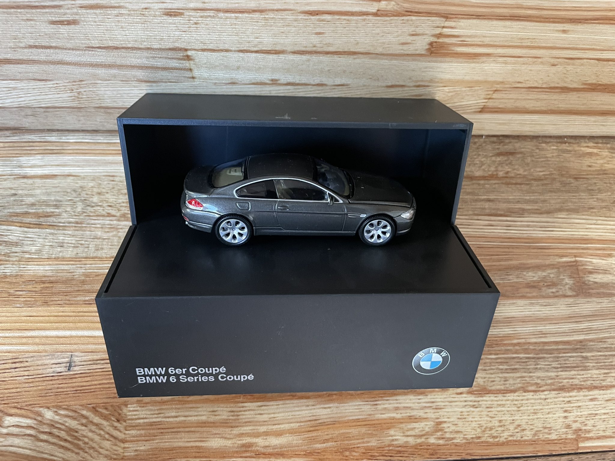 ミニカー　1/43　BMW　6er　6シリーズ　6series　クーペ　ミニカー Amazon | ミニカー 1/43 BMW 6er 6シリーズ 6series クーペ