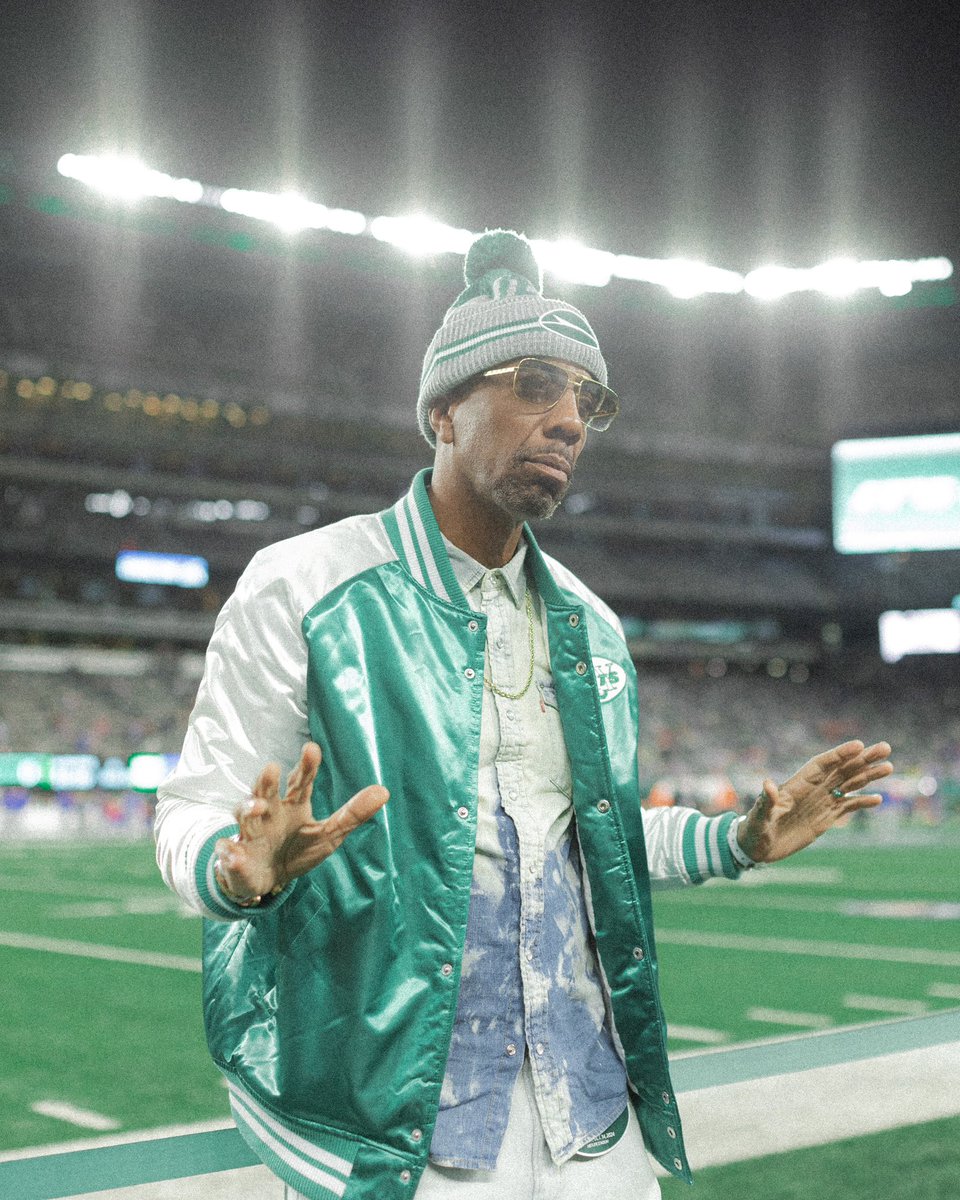 hey <a href="/ohsnapjbsmoove/">JB Smoove</a> 🤝