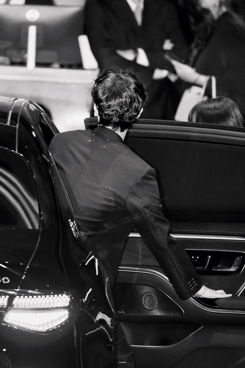 241014 
#BAEKHYUN #백현 <a href="/B_hundred_Hyun/">Baekhyun_EXO</a>