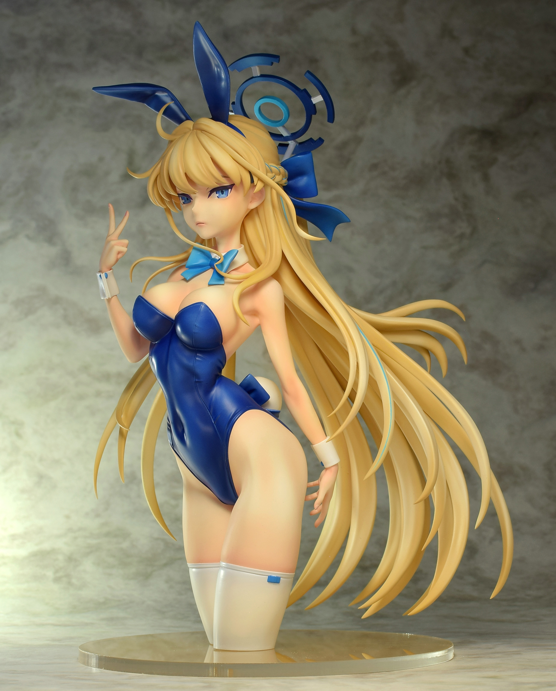 塗装済み 完成品 聖園ミカ バニーガール ブルーアーカイブ