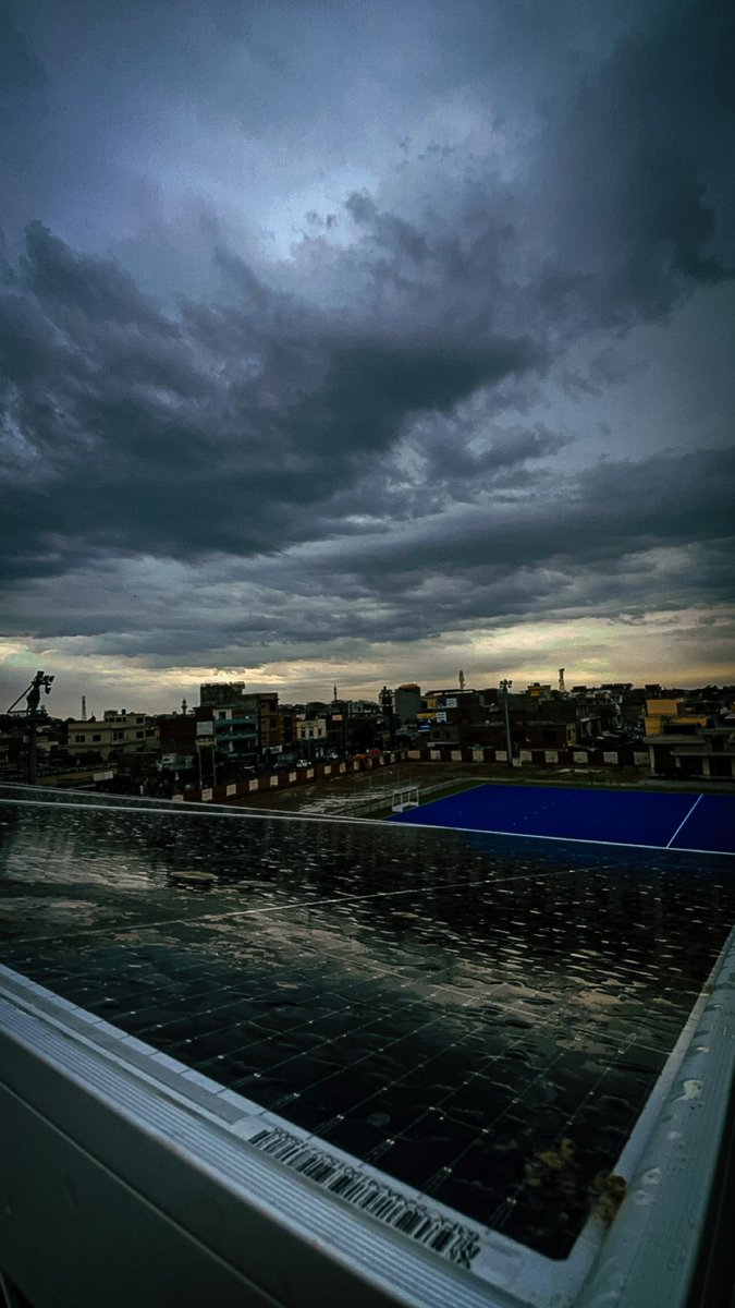 "Inside every person you know, 
there's a person you don't know.

"داخل كل شخص تعرفه  هناك شخص لا تعرفه.