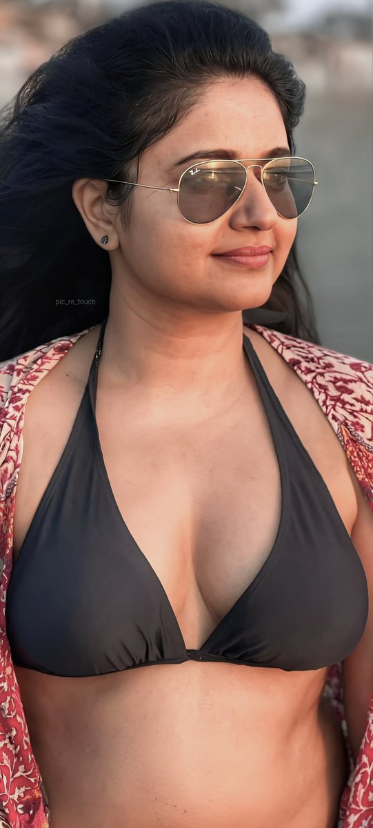 Actresshddd's tweet photo. The top 4 clicks of the day🫡
Date:- 14th oct 2024...🥵🥵🥵
Retweet to continue this series🔥🔥
#Suriya44 #top4 #twitterx #createonx https://t.co/ABgj6drJNZ