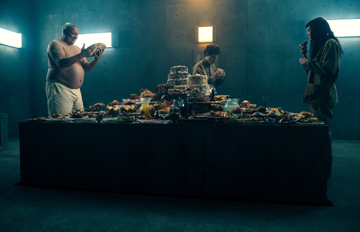modytalkmovies's tweet photo. 165. #ThePlatform2 (2024) A massive disappointment that feels like a repeat of the first movie. The cast does a good job, but while it does raise some interesting ideas and themes, it doesn't explore them really well. It also confusingly tries to tie the movies together. โญ๏ธโญ๏ธ1/2 https://t.co/t9hJy164dC