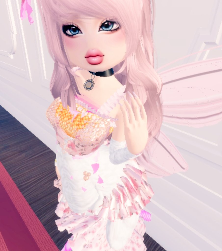 SirenityVT's tweet photo. So I tried #DressToImpress on #Roblox. I'll upload more when I unlock more cute clothes! ☺️🤍🩷 So cute! #koifishgoddessofgoodfortuneandlight #beyondthevail #darsis #darsisempire #sirenity #sirenityvt #vtuber #dragon #koi #koimermaid #mermaid #gaming #roblox #dti #dtiroblox https://t.co/UOHW9BynDG