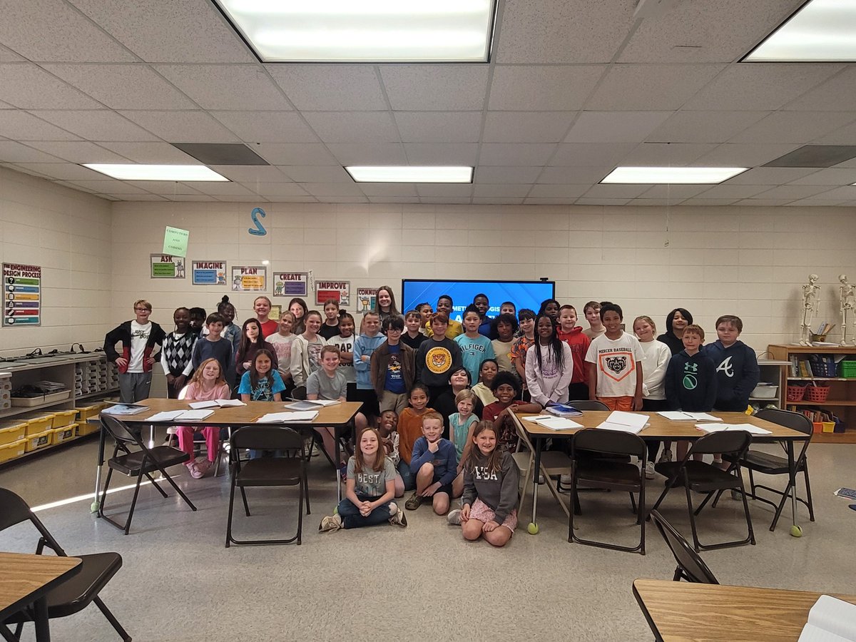 HUB_tigers's tweet photo. @Hubbard_Elem had the pleasure and honor to have @AnsleyParkerWX from @13wmaznews visit with our Fourth Graders to share her knowledge of the weather today!!! Thank you soooo much!!! 🌞🌧🌦 #HUBfamily #weather #meteorology https://t.co/v4Qob3INQU
