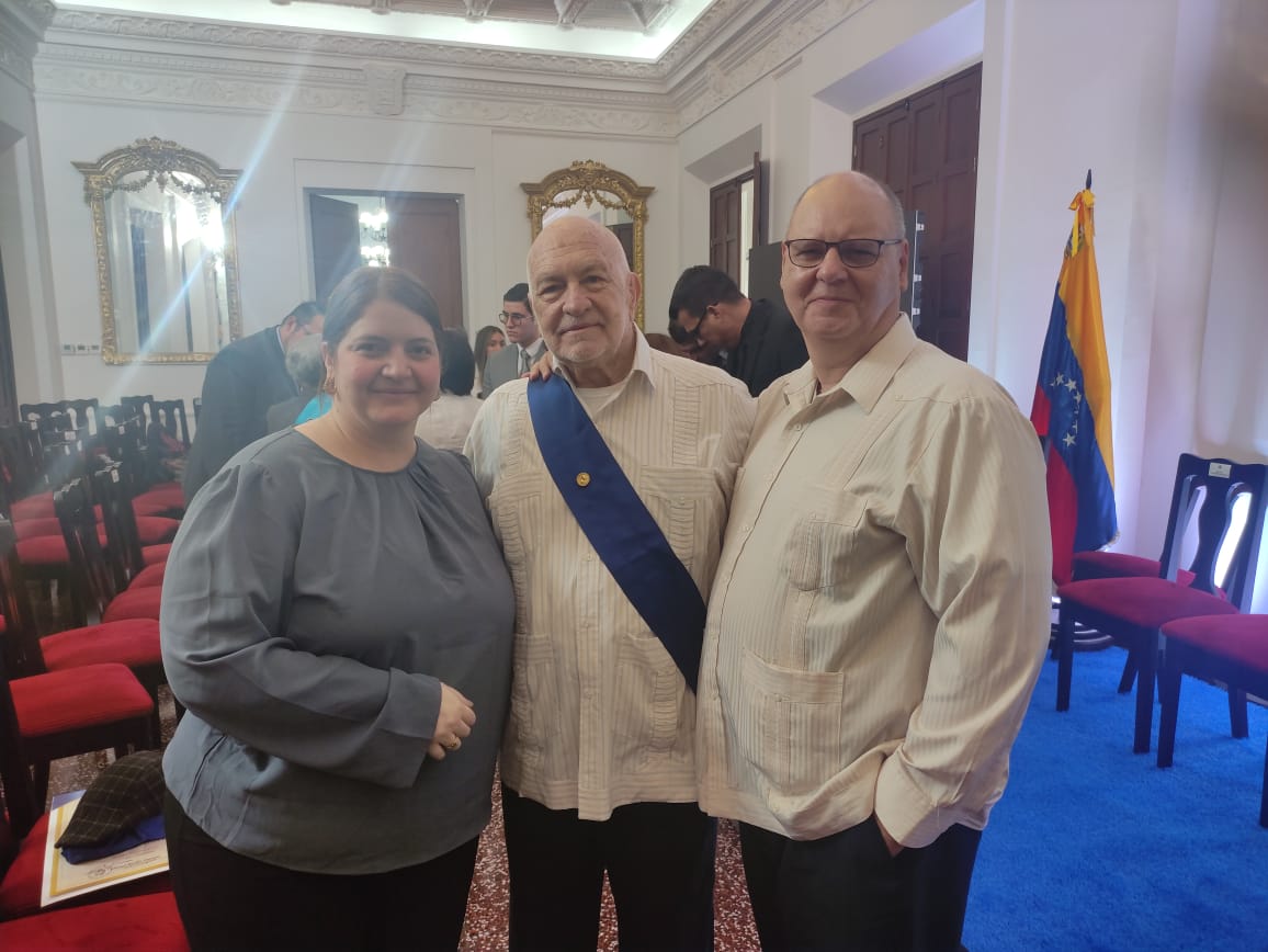 Ángel Lombardi (@angellombardi) on Twitter photo 