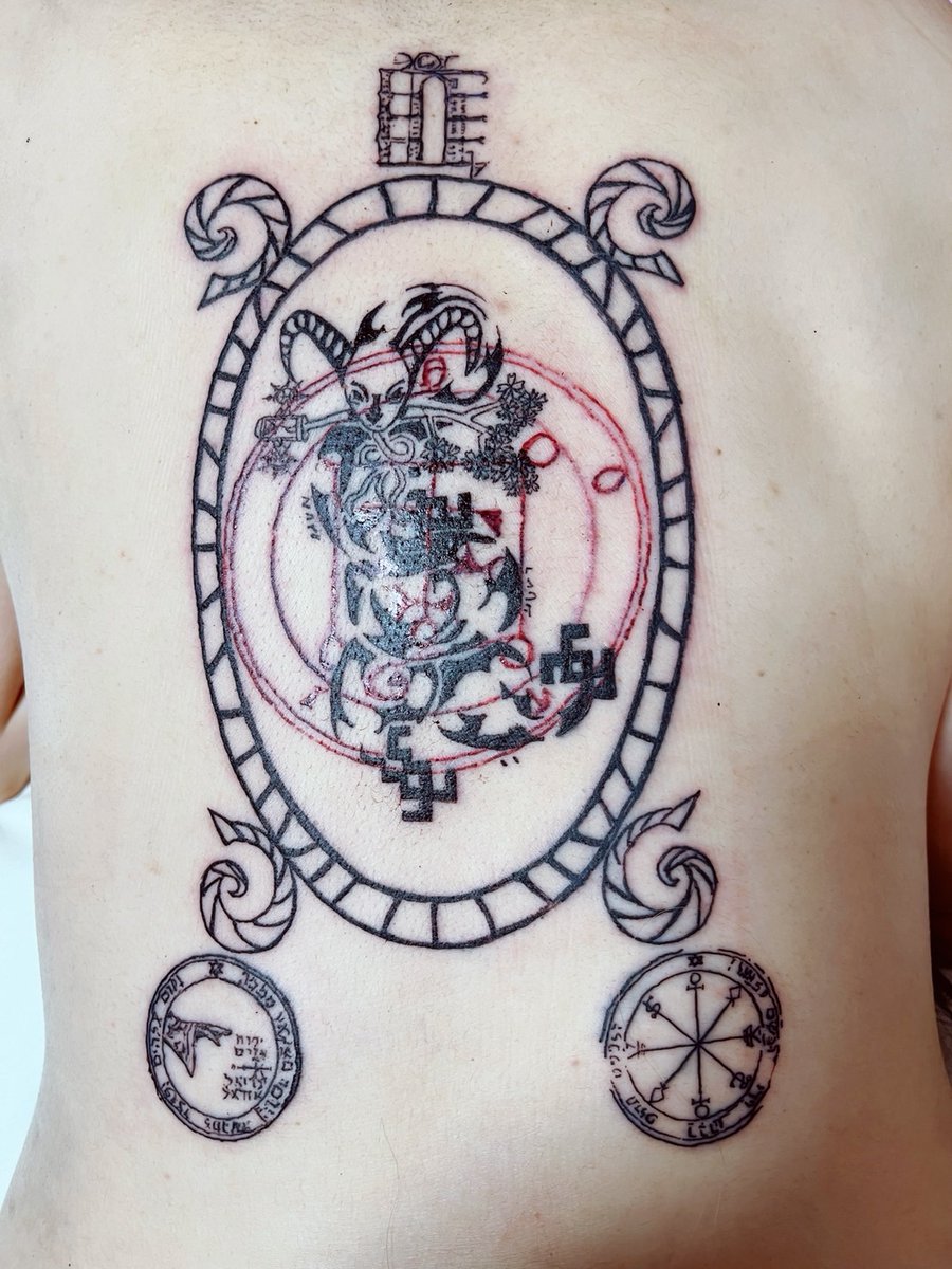 papalovlov1992's tweet image. GOAT👿
#Botis
#otis
#tatoo 
#ソロモン72柱
#Goetia