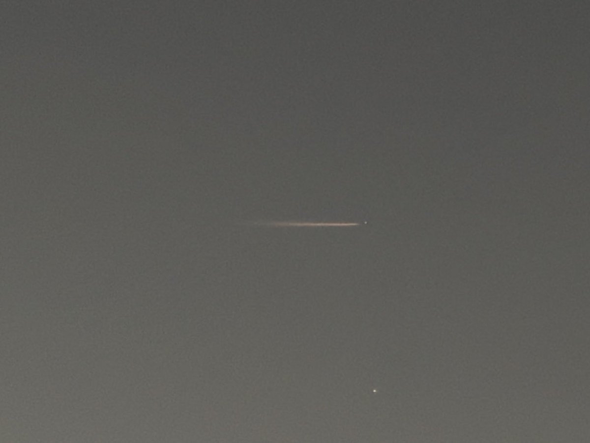TehAlgobelt's tweet photo. Comet https://t.co/Na5l6PGonU