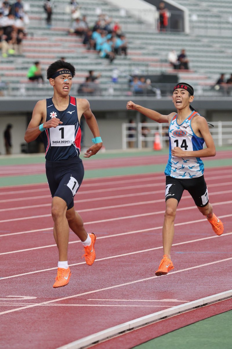 Getsuriku's tweet photo. #佐賀国スポ
少年男子B3000m
🥇吉田星（北海道・東海大札幌高）8.07.12
高1歴代4位！！
🥈稲垣翔馴（神奈川・KERT）8.07.29
中学新記録！！！！！！
昨年と今年の全中チャンピオンが好勝負✨ https://t.co/Mk9iDznJNR