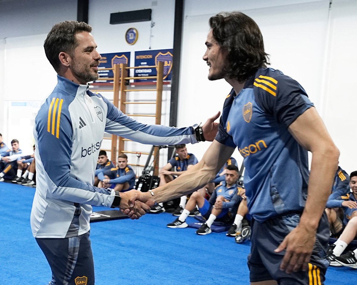 BocaJrsOficial's tweet photo. 👔🤝🏹 https://t.co/CyPh6baFAV
