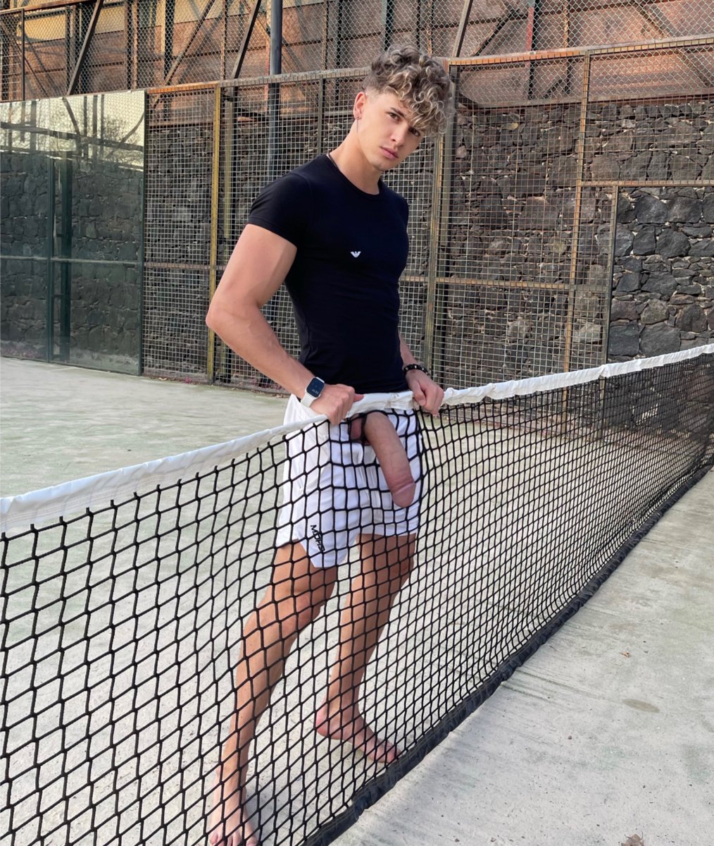 _baeee21's tweet photo. Say “me” for a dm with full tennis vid 🎥 https://t.co/rTZLgLfSJ5