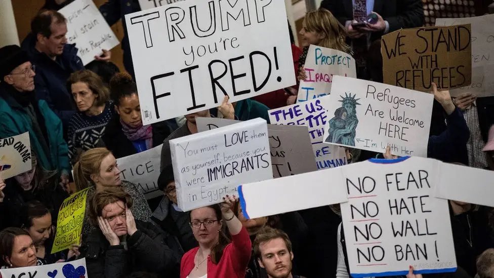 CaraMia200's tweet photo. #USA No #TrumpAmnesia please.
Your democracy is deeply threatened by #GOPoligarchs. 
They will stop at nothing to steal your Treasury.
They are not even remotely in your interests. #VoteBlueToEndTheHate 
#NotGoingBack https://t.co/nLQFxmMV4V