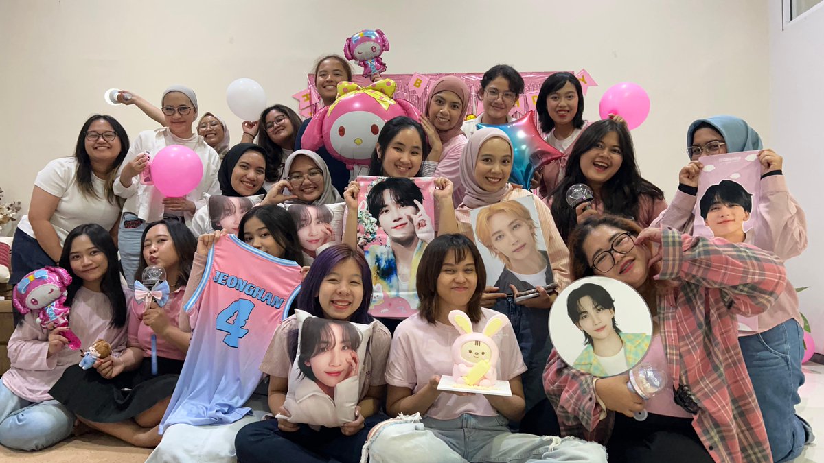 caratshouse's tweet photo. Jeonghan's Birthday Event 2024 + Screening SVT Right Here Tour in Goyang was well wrapped 🎀 

Thank you Carats who came! 💖 

SEE YOU ON ANOTHER EVENT!! 💖💙

#SEVENTEEN #JEONGHAN #YoonJeonghan 🎀 https://t.co/WzdmRDj7OI