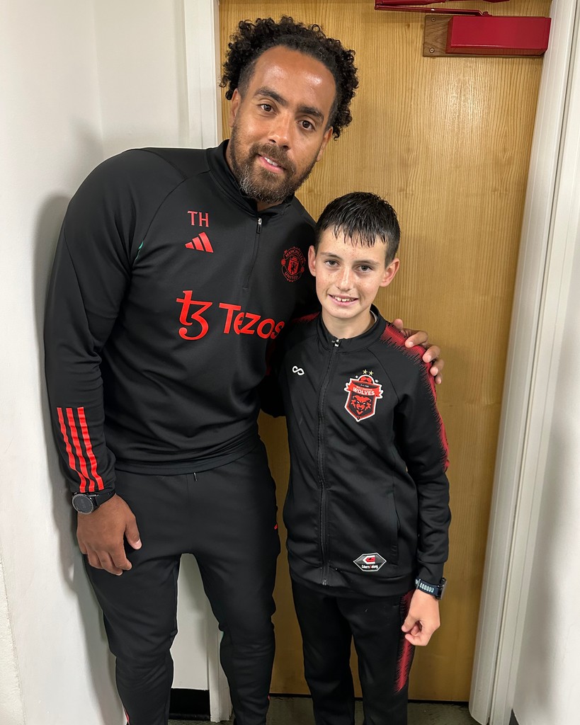 Iconz Experience tweet media