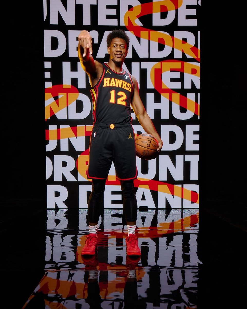 ATLHawksBrz's tweet image. 🚨| NOVAS INFORMAÇÕES 

Segundo o @BTRowland, De&apos;andre Hunter não se lesionou, apenas será poupado pelo restante do jogo. 

#TrueToAtlanta #ATLvsPHI