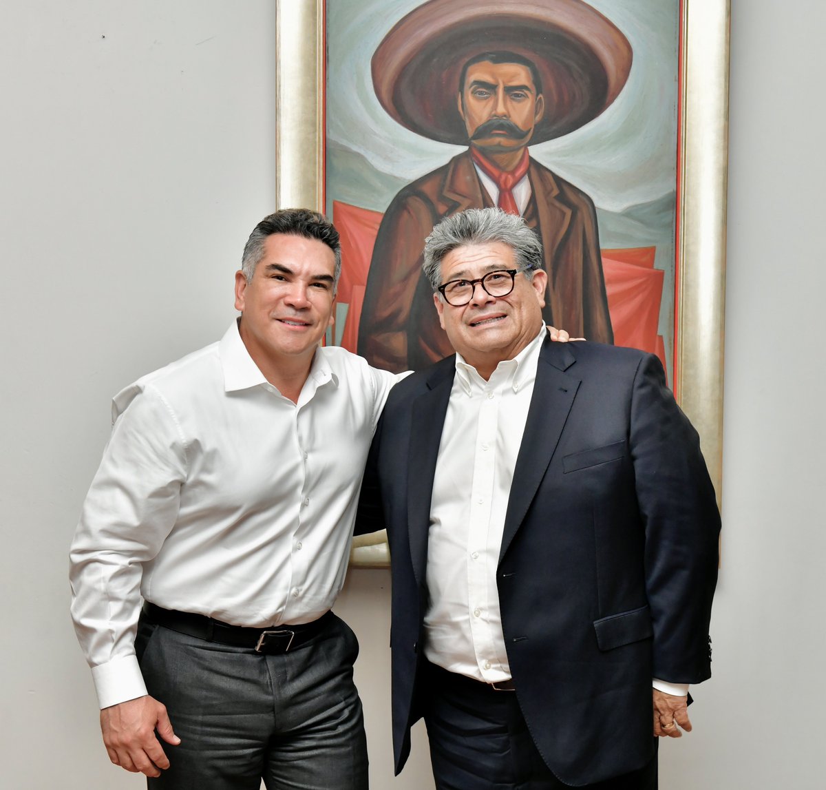 alitomorenoc's tweet photo. Con mi amigo @Javier_CasiqueZ, dando seguimiento a las acciones del @PRIOaxaca_ y de la militancia de su tierra. Estamos trabajando coordinados y en equipo, construyendo siempre en el territorio, escuchando lo mucho que tiene que aportar el pueblo oaxaqueño. ¡Con firmeza y carácter seguiremos luchando para defender México!