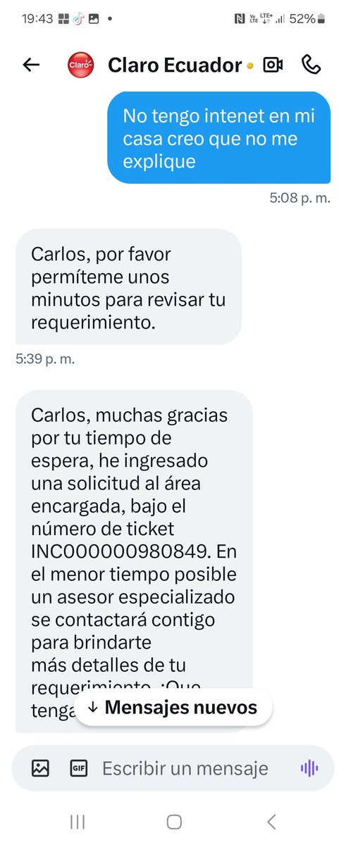 negosuarez's tweet photo. @ClaroEcua Estas son sua respuestas despues de dos horas!! https://t.co/QK85iuBtFl
