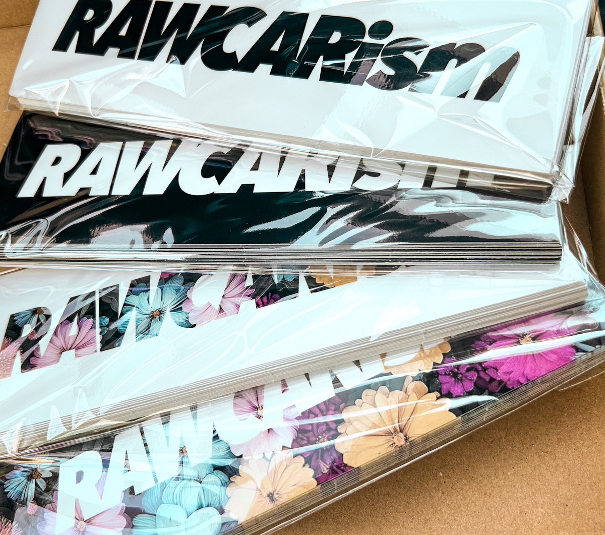 RAWCARism_OA's tweet photo. 【RAWCARismオンラインショップ】

RAWCARism2024で大好評を頂いたスタッフT、キャンギャルTをオンラインショップで販売中👍

イベント当日15分で完売したステッカーもオンラインでお求め頂けます🥳しかもSALE中（11月中旬まで）‼️

⬇️ショップ⬇️
https://t.co/roX8sH1NcS https://t.co/5KfLd99Gje