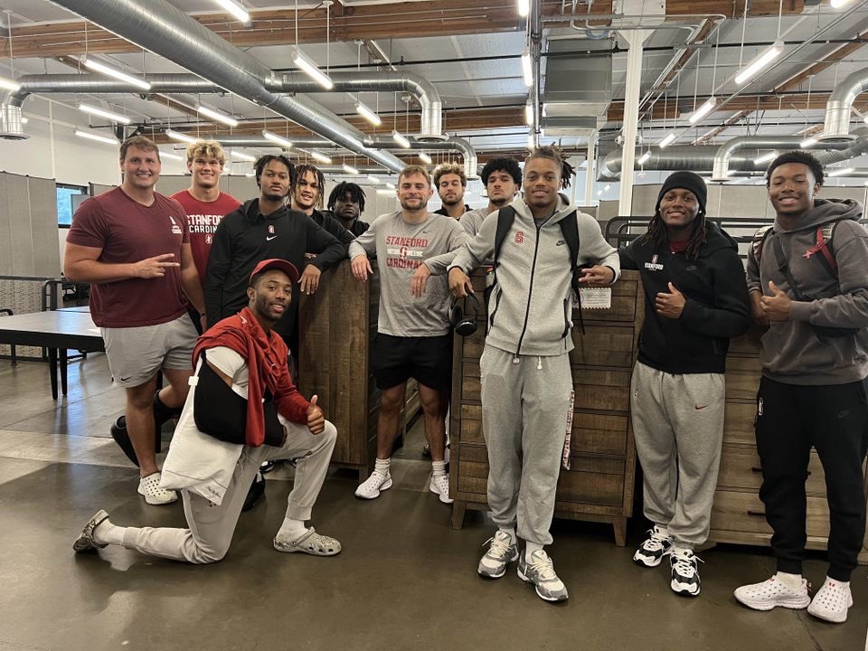 Thankful to be able to support the Bill Wilson Center and building furniture for those in need 🫶🏽!! Huge shoutouts to <a href="/Lifetime_Card/">Lifetime Cardinal</a>  for setting this up as well!