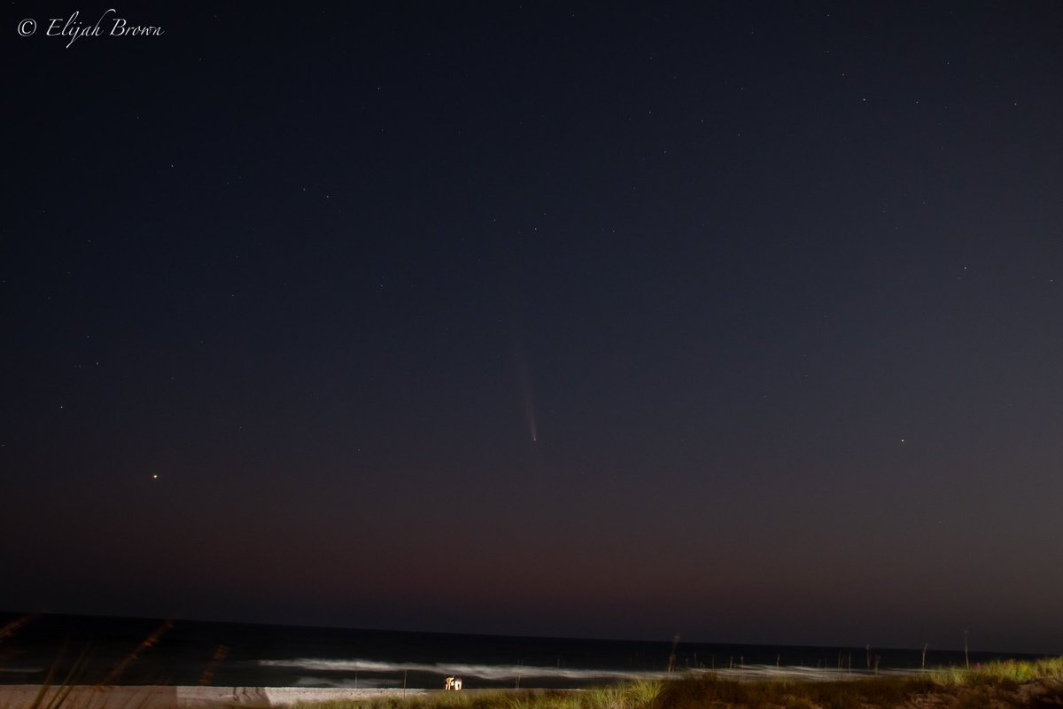 Todays sunset and comet at Panama City <a href="/spann/">James Spann</a> <a href="/weswyattweather/">Wes Wyatt</a>