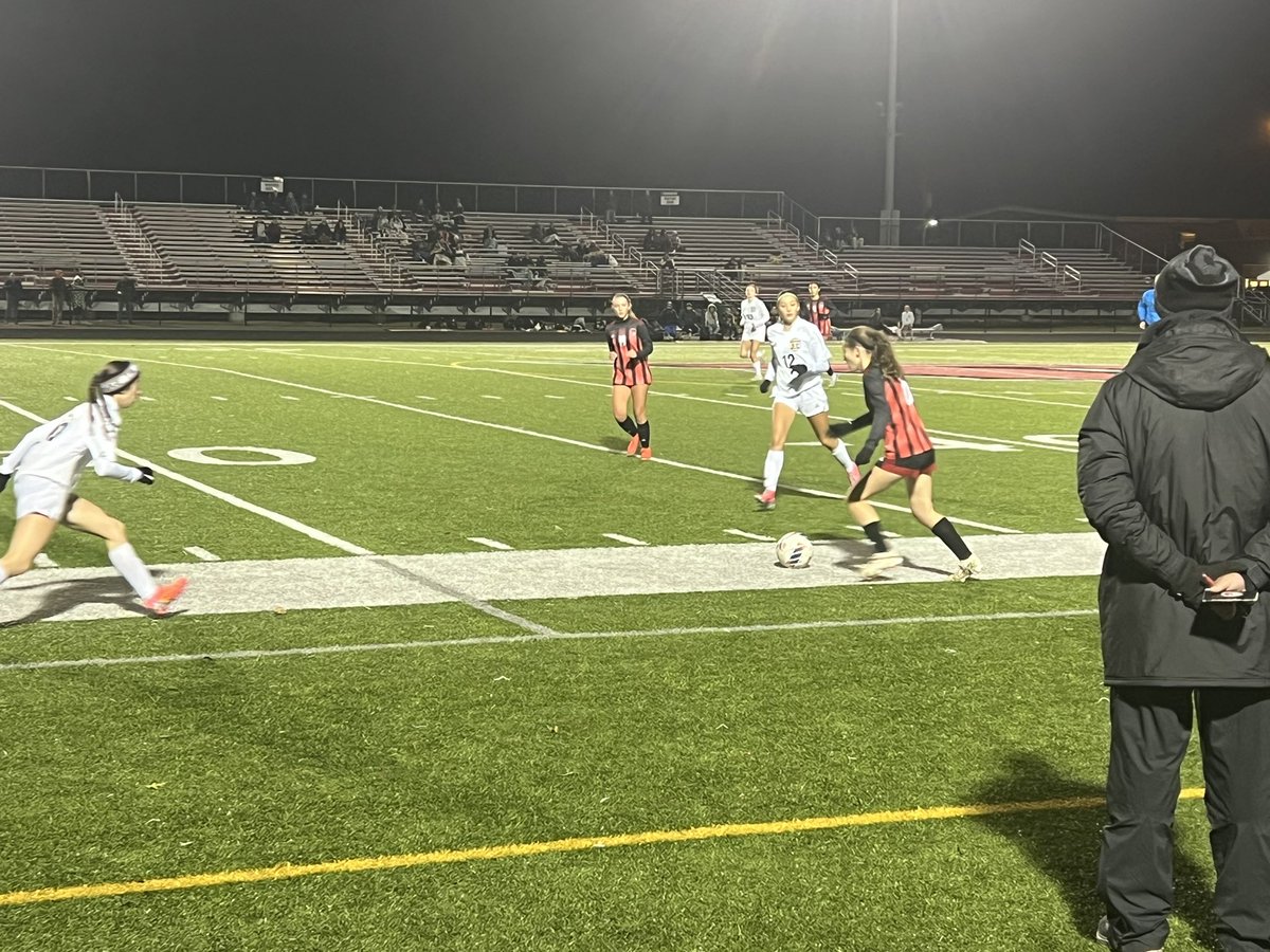 Canfield girls soccer defeated Talmadge  in a sectional final 4-0 to improve to 14-3-0 on the season

Canfield goals
Lorieona Jannone
Lexi Toporcer (2)
Gabby Orr

Assists by
Lexi Toporcer
Gianna marino
Canfield keeper , Lolo Padgett had 0 saves