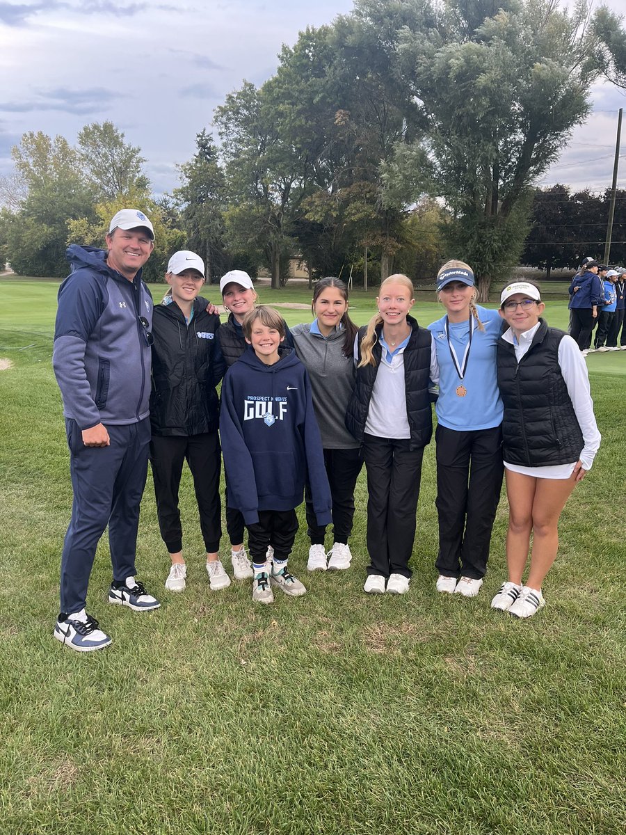 That’s a wrap on the 2024 season! Some great accomplishments led by a division and regional title! We finished 5th today at the Viator invite. Thanks to our four seniors-Cat, Faye, Alex and Grace. Faye finished today as the 9th place medalist! #Legacy <a href="/KnightsofPHS/">Prospect High School</a> <a href="/ScottMcD_PHS/">Prospect Athletics</a>
