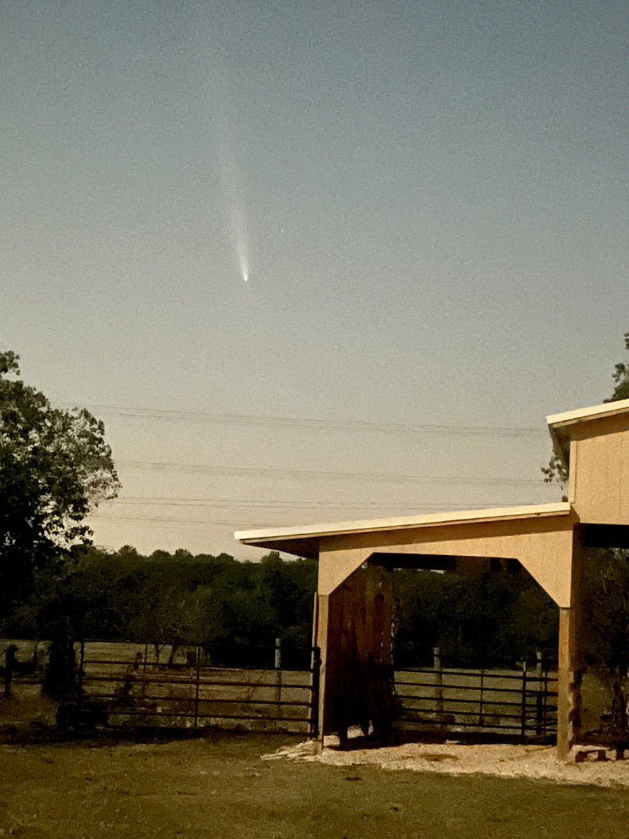 Comet C/2023 A3 (Tsuchinshan–ATLAS) tonight in Hockley, TX <a href="/langhamcreekhs/">Langham Creek High</a> <a href="/CFISDScience/">CFISD Science</a> <a href="/jgricketts/">Jamie G. Ricketts</a> #BeCurious