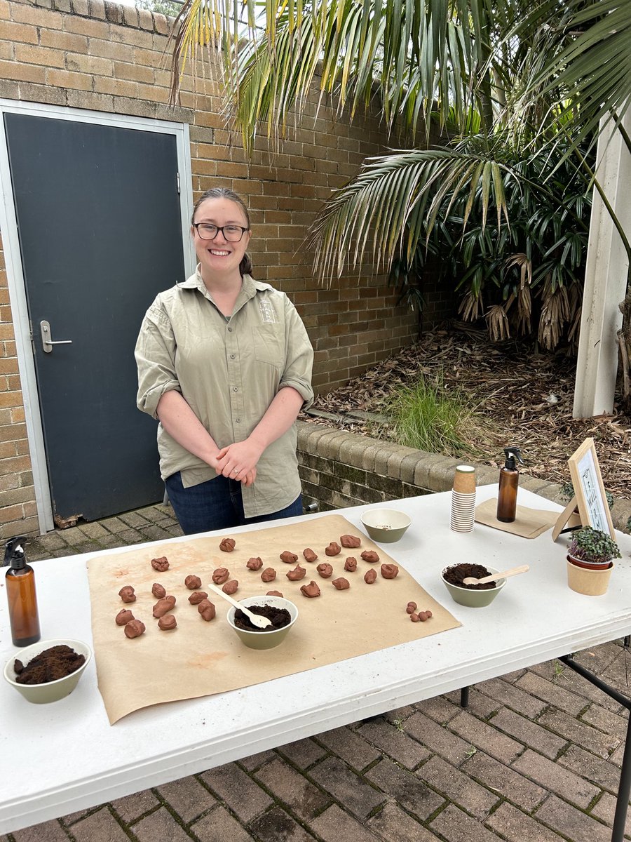 Come down to aspire cafe and make a seed bomb with clay, coffee grounds and native flower seeds. Here til 2pm today and Thursday 12-2pm. #GCCW ⁦<a href="/UOW/">UOW</a>⁩