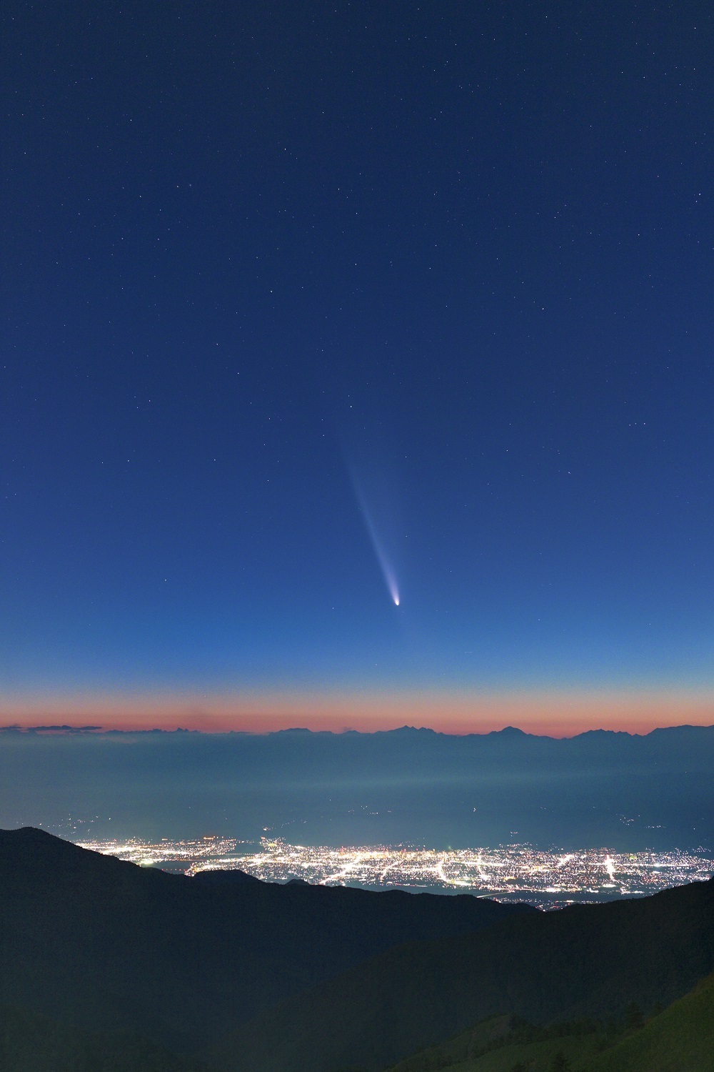 青い彗星が、山のあなたの空遠くに・・・＞ 青緑系トルマリン 9