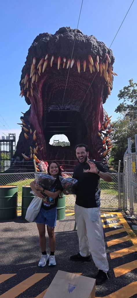 noel_first_noel's tweet photo. #nijigenomori zip line with Godzilla!!! https://t.co/jqQkCZyE6P