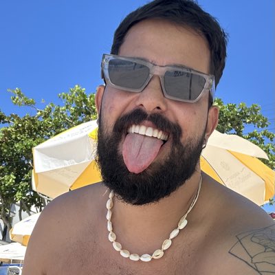 Gabriellarar2's tweet photo. #NovaFotoDePerfil https://t.co/n51j5k3Aug