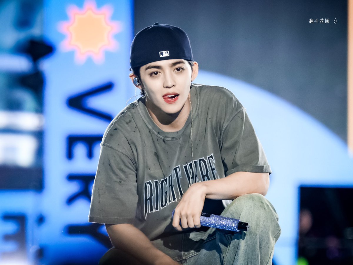 seungcheol is so boyfriend coded 🤎