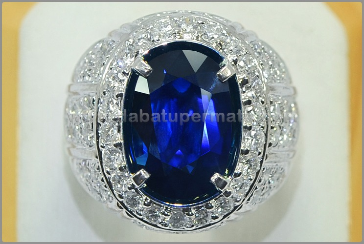 dabatupermata's tweet photo. Code : SPC 174 + Sertifikat
Nama : Blue SAPPHIRE No Heat
Origin : Burma
Stone Weight : 5.4 ct
Total Weight : 13.2 gr
Size : 13.5 x 8.98 mm

@folower @everyone

#Gemstones #Jewelry
#Permata #BatuPermata #Ruby #BatuRuby #RubyStar 
#BatuMulia #Diamond #Berlian #Safir #Luxury #SuperCar