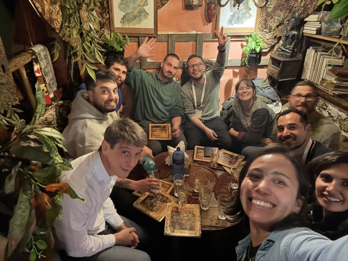 ArteMtzM's tweet image. Had an amazing time at #Icy2024 in South Africa! Incredible talks, fantastic organization, and honored to receive the poster award. Grateful for the chance to present my work, share my passion, and connect with researchers and friends.  Poder Levadura! #hybrids #LangLab