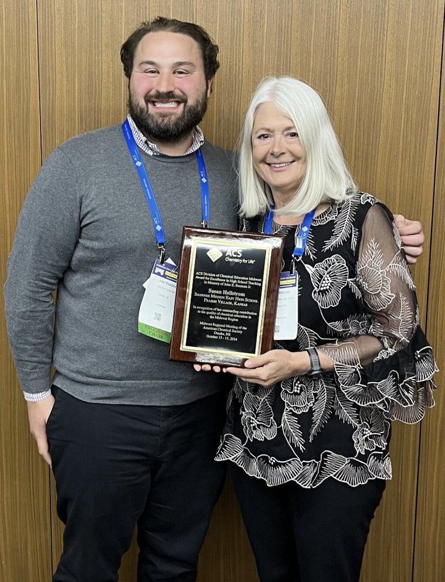 Joel Destino (@destino_chem) on Twitter photo Congratulations to Susan Hallstrom from <a href="/theSMSD/">SM School District</a> on your 2024 CHED Midwest Region Award for Excellence in High School Teaching. It has been a pleasure to work with you w/AACT-<a href="/AmerChemSociety/">American Chemical Society</a> Science Coaches. Good luck with your Despicamole Me-themed Mole Day #NCW. ;) #mwrm Congratulations to Susan Hallstrom from <a href="/theSMSD/">SM School District</a> on your 2024 CHED Midwest Region Award for Excellence in High School Teaching. It has been a pleasure to work with you w/AACT-<a href="/AmerChemSociety/">American Chemical Society</a> Science Coaches. Good luck with your Despicamole Me-themed Mole Day #NCW. ;) #mwrm