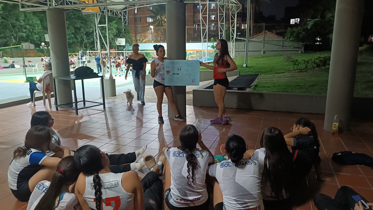amorochokd's tweet photo. #PrácticasPsicologiaSISSU Desarrollamos en la comunidad Legions voleyclub sede Santa Teresita en floridablanca Santander, el taller de Psicologia deportiva (motivaciones y áreas de mejora) Encuentro no. 02 🌺 @ElOIRdelaRegion @BlancoNatalia10 @psicodiyer https://t.co/QhaOFTR0w9