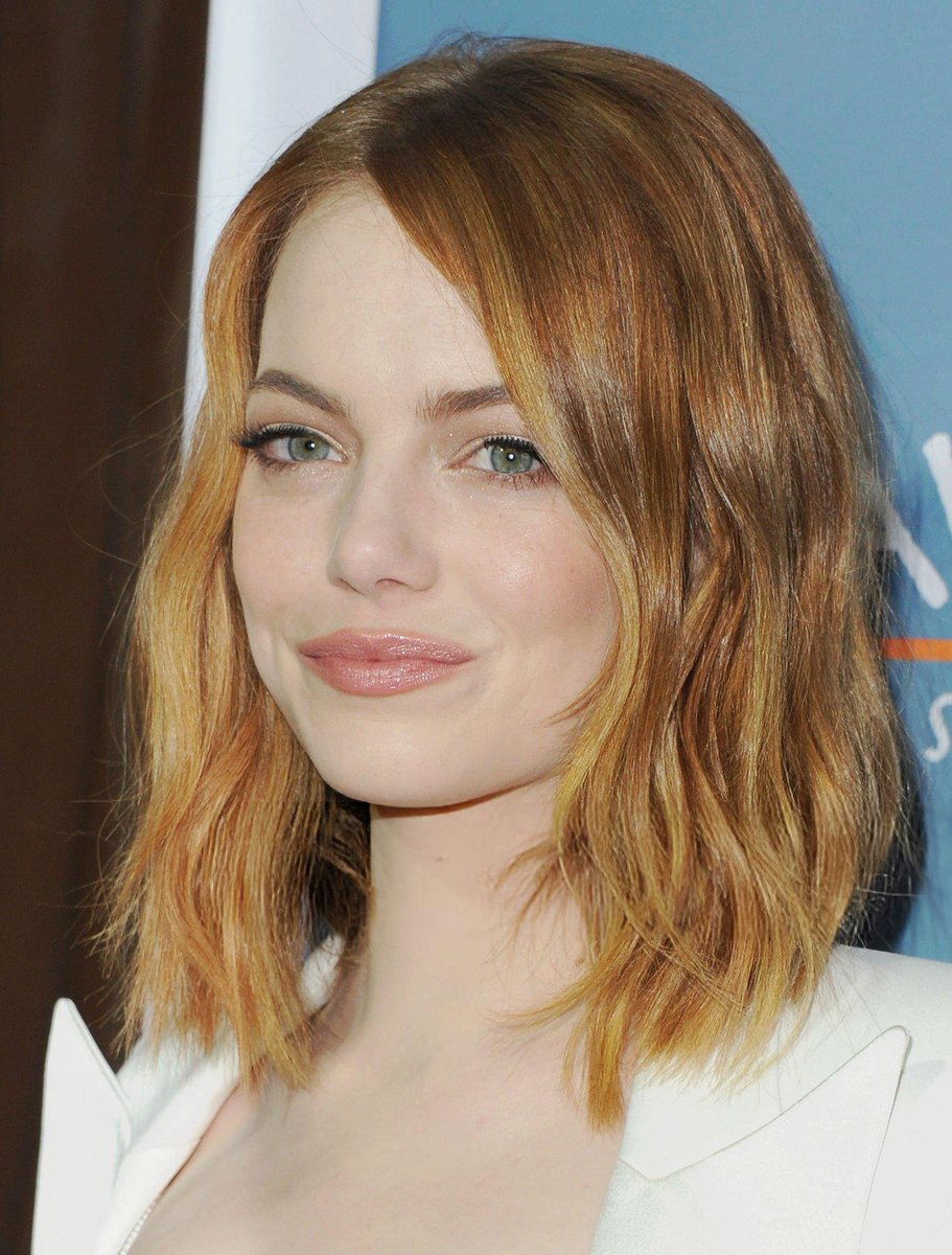 #UnderTheHawaiianSky US premiere at the Palace Theater in Hilo, Hawaii. Now I can say I've worked with <a href="/KimberPreston/">Kimberleigh Preston</a> and her husband, and pick a favorite. Easily Kim. That's probably going to cost me in <a href="/VancityGarrett/">Drew Garrett</a>'s next MoNAs monologue. Wearing head to toe <a href="/CHANEL/">CHANEL</a>! 😍