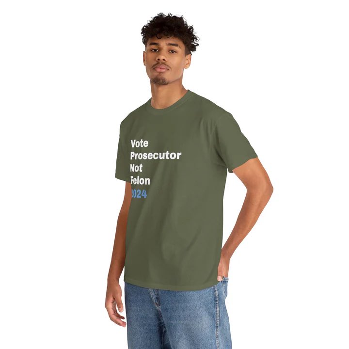 GZ5vAcKWMAADBKu.jpg