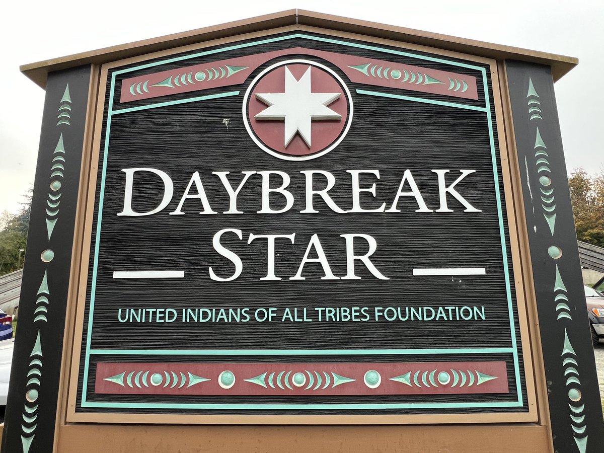 DEASEATTLEDiv's tweet photo. DEA Seattle was grateful to join Daybreak Star Art &amp; Cultural Center's Indigenous Peoples Day Celebration. The celebration included health and wellness resources, dinner with traditional Salmon Bake, dance, games and lots of fellowship. #OpEngage @DEAHQ https://t.co/72ccS8RU4Z