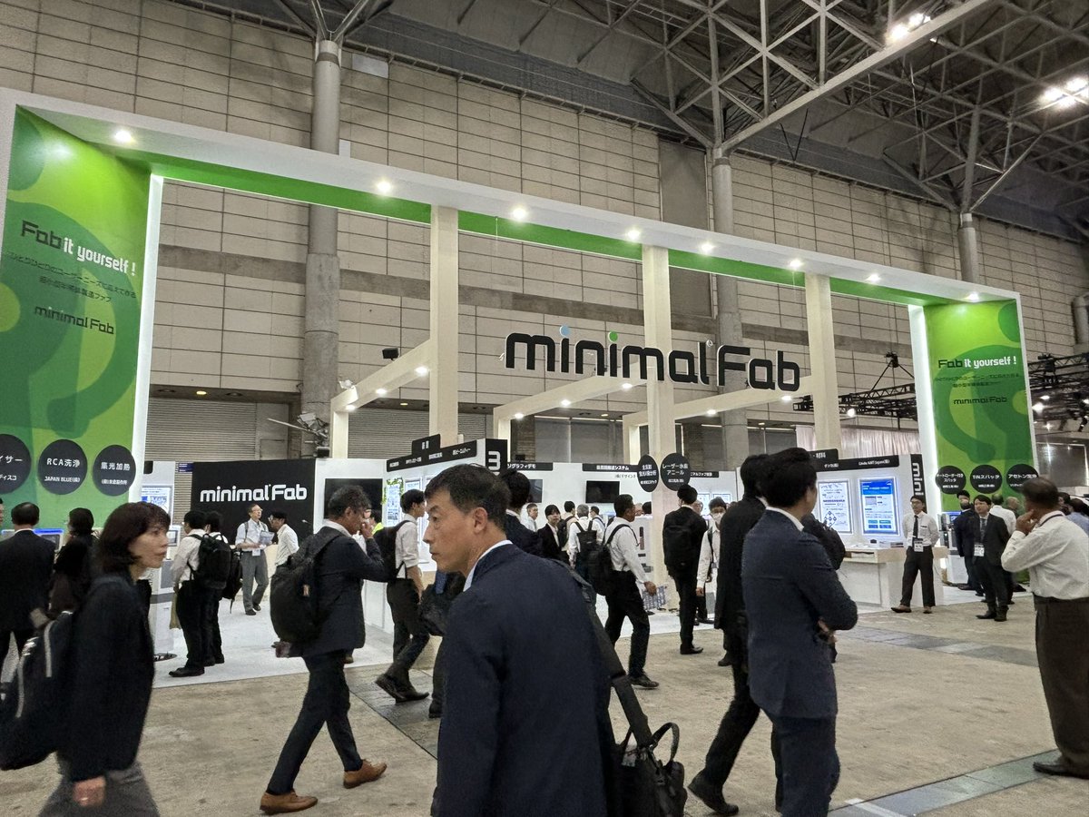 higuchi_0e0's tweet photo. minimal Fabブースでは半導体チップのリソグラフィデモが実施されています。
「CEATEC 2024 / Japan Mobility Show Bizweek 2024」ブース探訪。
2024年10月15日(火)~18日(金) 10:00~17:00
幕張メッセ
#minimalFab
#CEATEC2024
#ceatec
#JMS2024
#会期初日
#25000歩チャレンジ https://t.co/QuWRnWMQTm