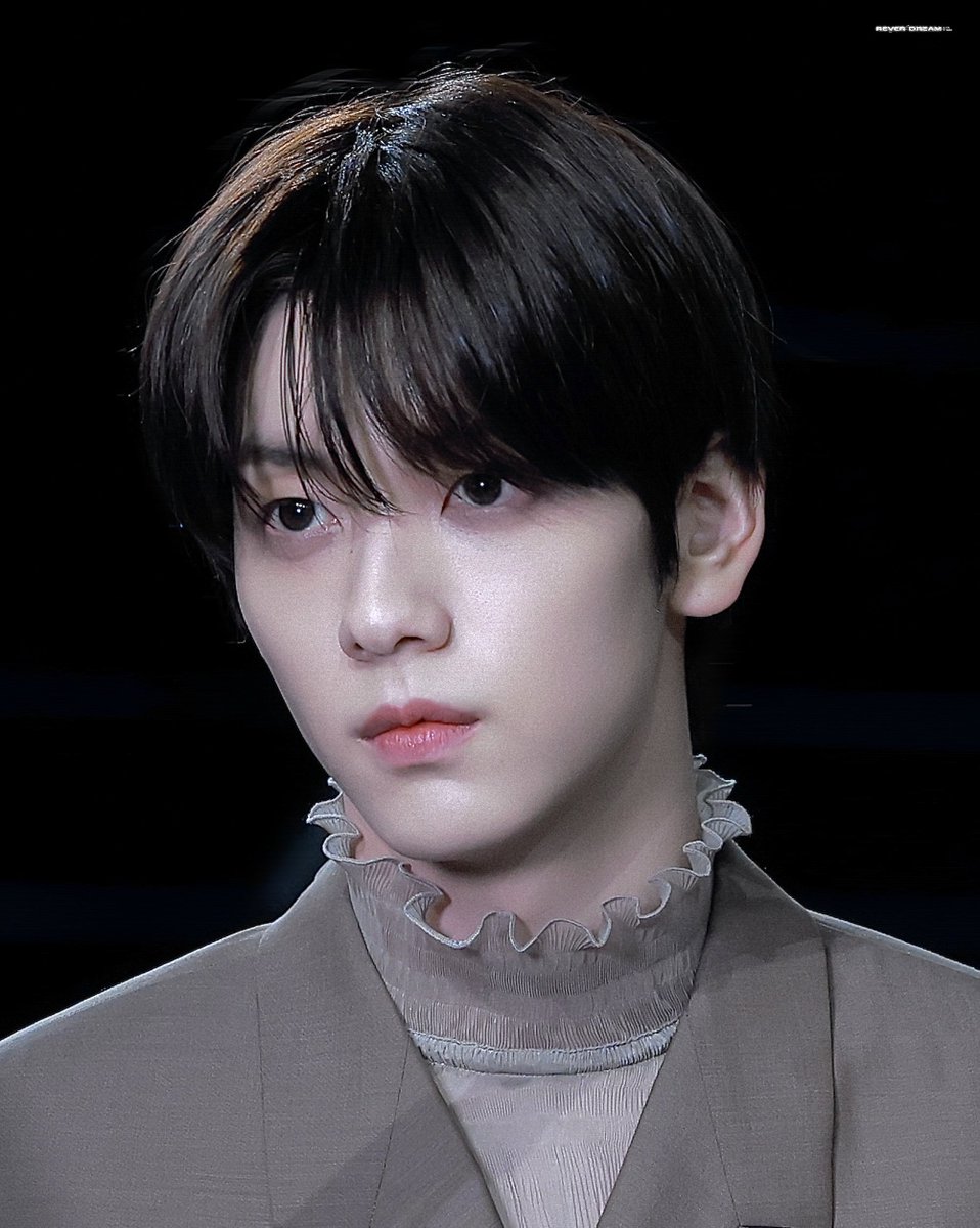 TimeOfSoobin's tweet photo. easily some of the best soobin fansite pictures to exist https://t.co/o5Qx8RAFps