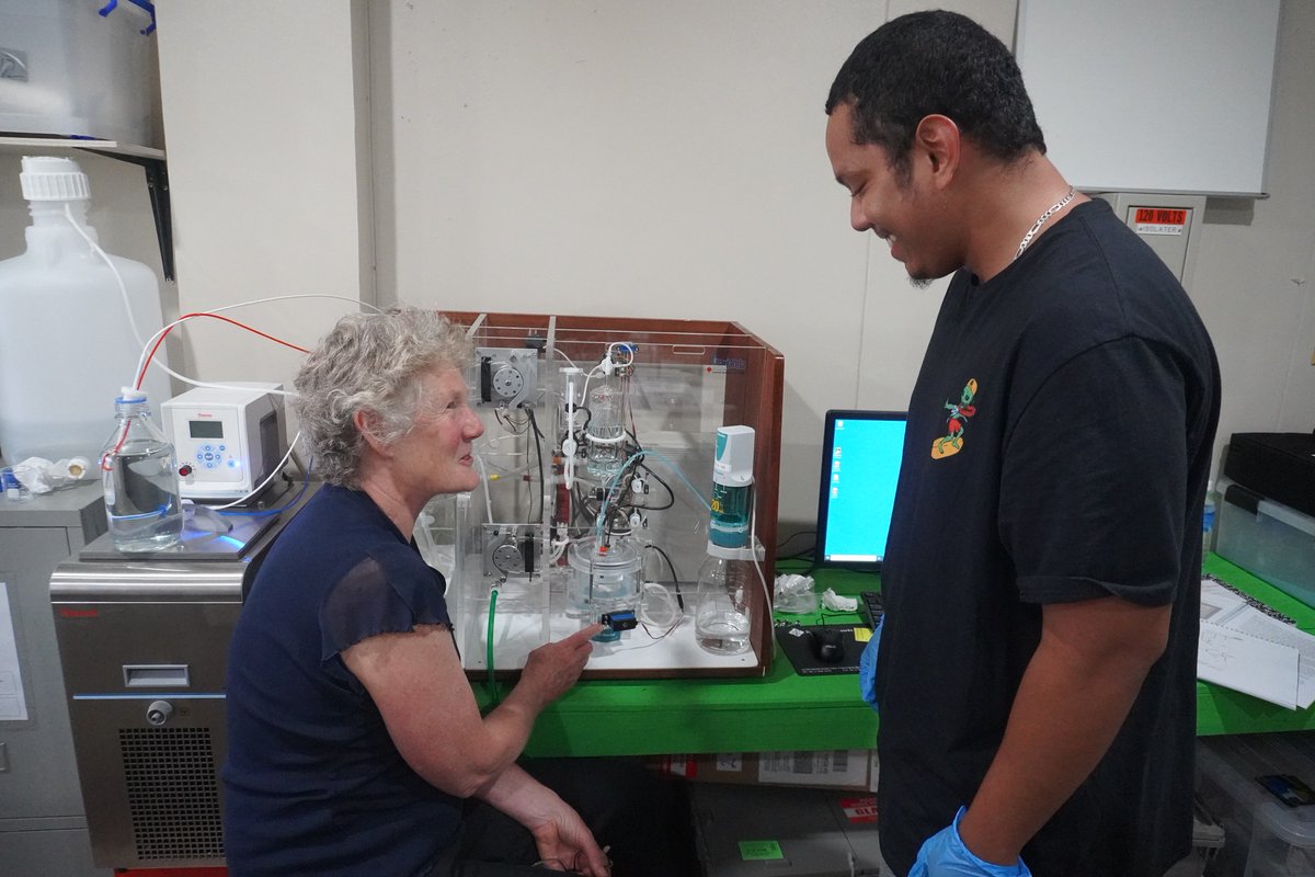 Mesulang Dr. Charity Lee &amp; Dr. Kim Currie for visiting and conducting an Ocean Acidification workshop.

PICRC staff learnt valuable laboratory skills and broadened their knowledge about the increasing threat of ocean acidification.