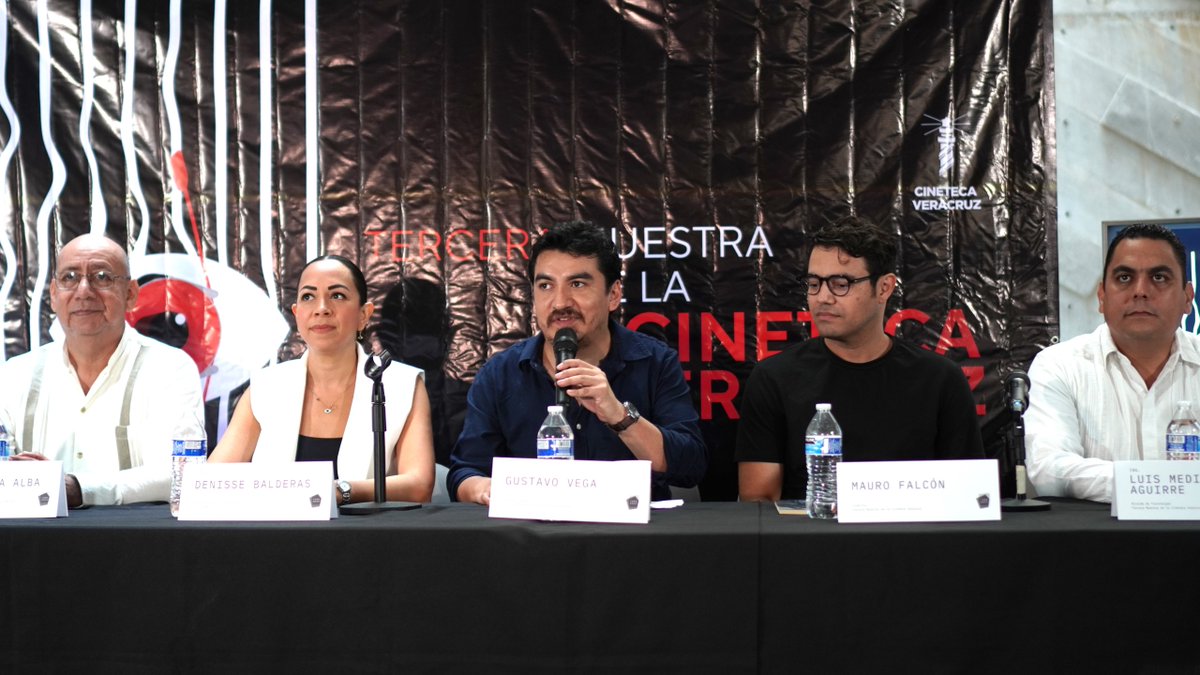 EspejoDelPoder_'s tweet photo. Presentan el programa general de actividades y proyecciones para el festival de cine “Tercera Muestra de la Cineteca Veracruz” https://t.co/NecOTrJwuH a través de @EspejoDelPoder_ @CinetecaV https://t.co/QEXAID0xmV